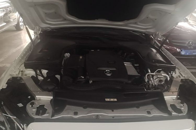Used Mercedes-Benz E-Class 2019 E 200 Coupe Engine Bay