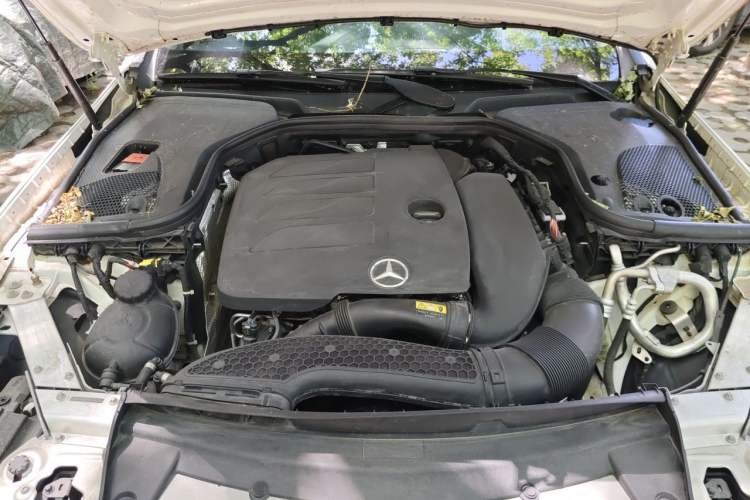 Used Mercedes-Benz E-Class 2019 Restyled E 300 L Sport Luxury Edition Engine Bay