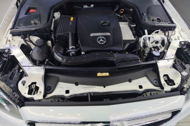 Used Mercedes-Benz E-Class 2019 E 200 Coupe Engine Bay