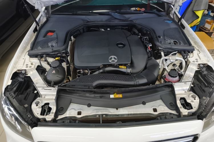 Used Mercedes-Benz E-Class 2019 E 260 L Sport Edition Engine Bay