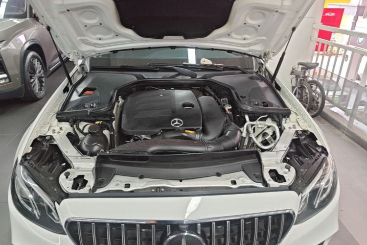 Used Mercedes-Benz E-Class 2019 Restyled E 300 L Sport Luxury Edition Engine Bay