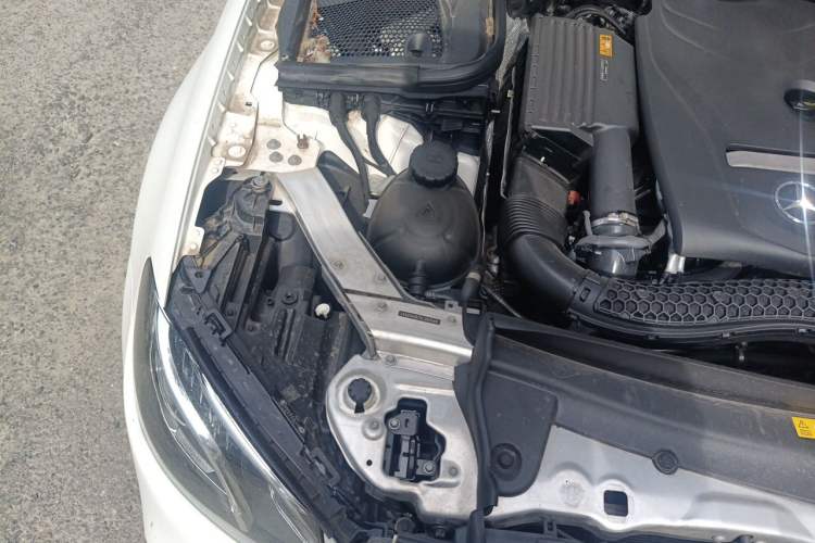 Used Mercedes-Benz E-Class 2019 E 300 L Sporty and Stylish Model Engine Bay Right