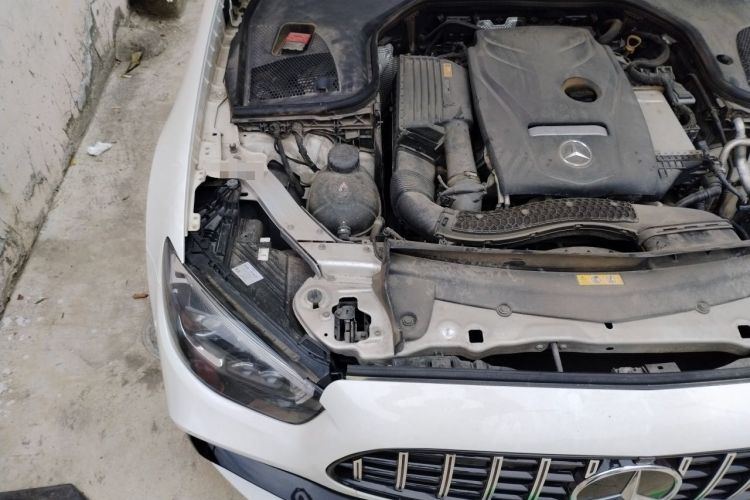 Used Mercedes-Benz E-Class 2019 E 200 Coupe Engine Bay Right