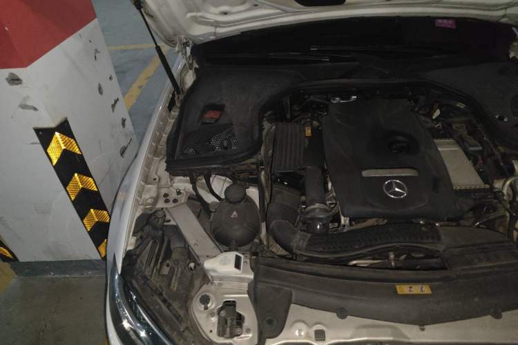 Used Mercedes-Benz E-Class 2019 E 300 L Luxury Model Engine Bay Right