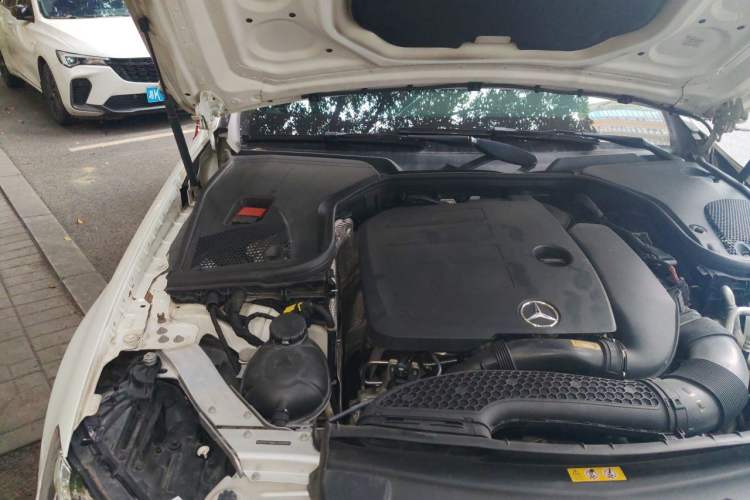 Used Mercedes-Benz E-Class 2019 E 260 Sport Edition Engine Bay Right
