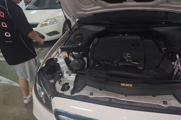 Used Mercedes-Benz E-Class 2019 E 260 Sport Edition Engine Bay Right