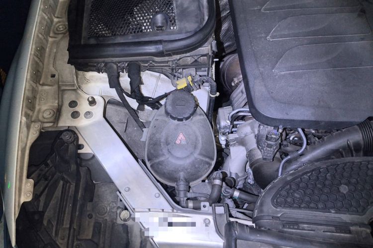 Used Mercedes-Benz E-Class 2019 Restyled E 300 L Sporty and Stylish Edition Engine Bay Right