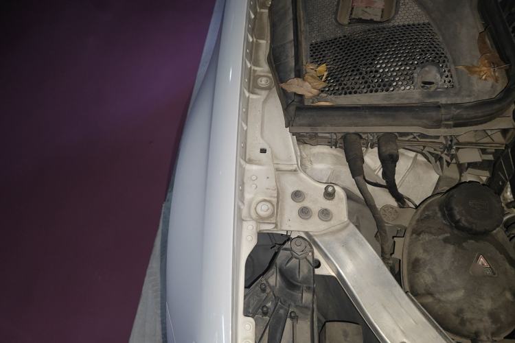 Used Mercedes-Benz E-Class 2019 E 200 L Sport Edition Engine Bay Right