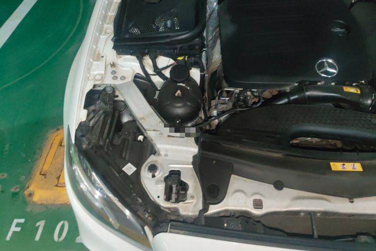Used Mercedes-Benz E-Class 2019 E 260 Sport Edition Engine Bay Right