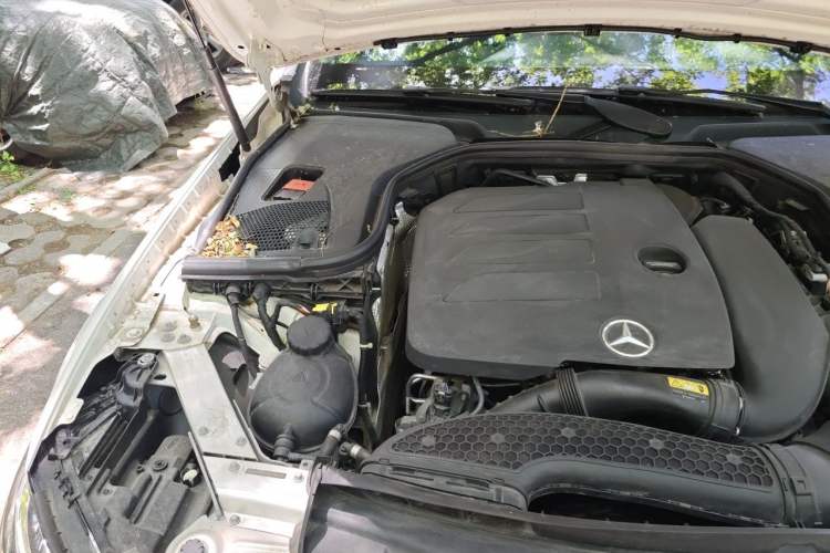 Used Mercedes-Benz E-Class 2019 Restyled E 300 L Sport Luxury Edition Engine Bay Right