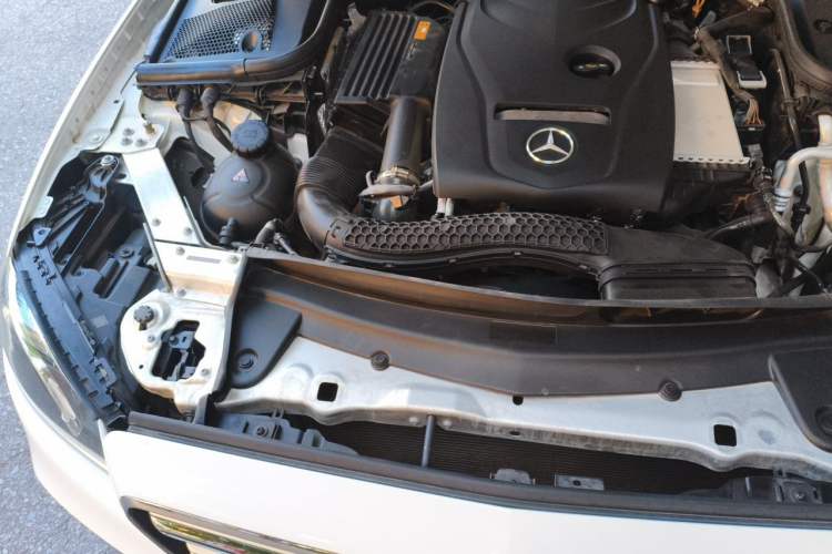 Used Mercedes-Benz E-Class 2019 E 200 L Sport Edition Engine Bay Right