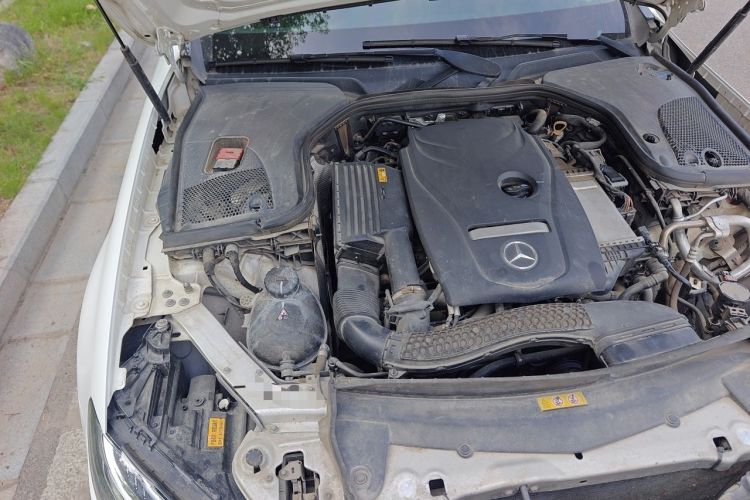Used Mercedes-Benz E-Class 2019 E 300 L Sporty and Stylish Model Engine Bay Right