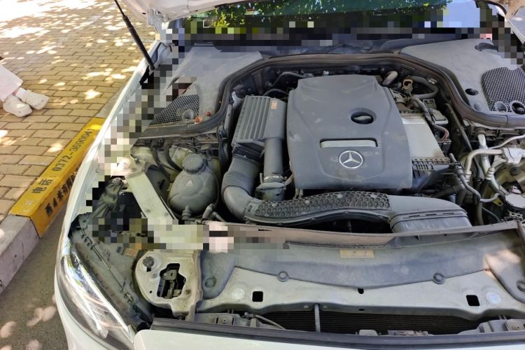 Used Mercedes-Benz E-Class 2019 E 300 L Sport Luxury Edition Engine Bay Right