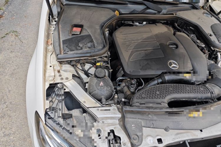 Used Mercedes-Benz E-Class 2019 Restyled E 300 Sport Edition Engine Bay Right
