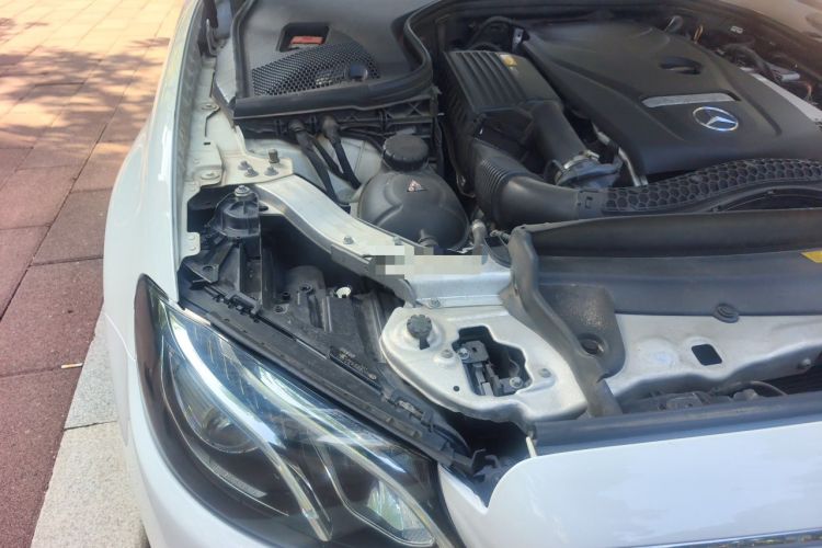 Used Mercedes-Benz E-Class 2019 E 300 L Sport Luxury Edition Engine Bay Right