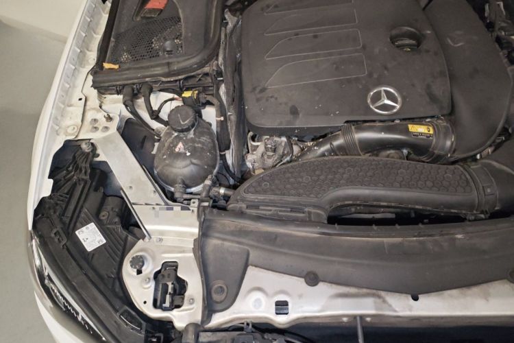 Used Mercedes-Benz E-Class 2019 Restyled E 300 L Sporty and Stylish Edition Engine Bay Right