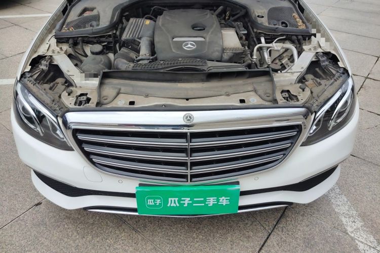 Used Mercedes-Benz E-Class 2019 E 200 L Engine Bay