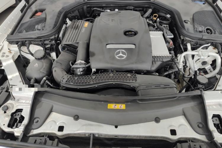 Used Mercedes-Benz E-Class 2019 E 200 L Engine Bay