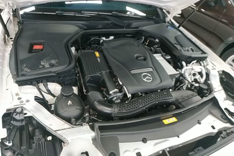 Used Mercedes-Benz E-Class 2019 E 200 Coupe Engine Bay
