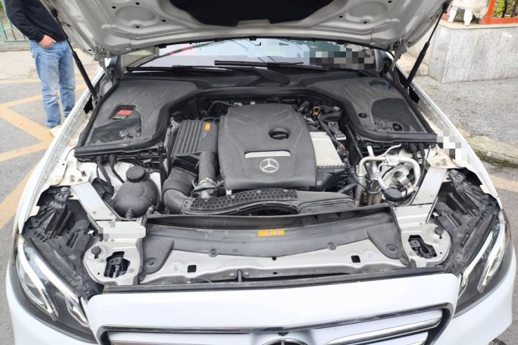 Used Mercedes-Benz E-Class 2019 E 300 L Sport Luxury Edition Engine Bay