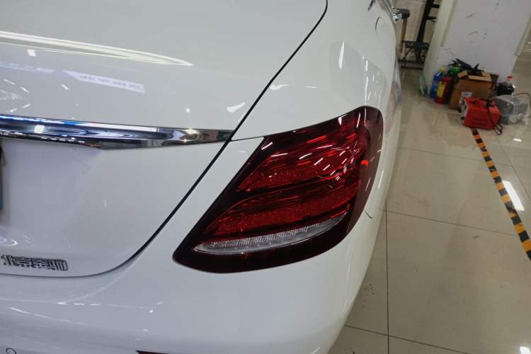 Used Mercedes-Benz E-Class 2019 E 200 L Sport Edition Exterior 2
