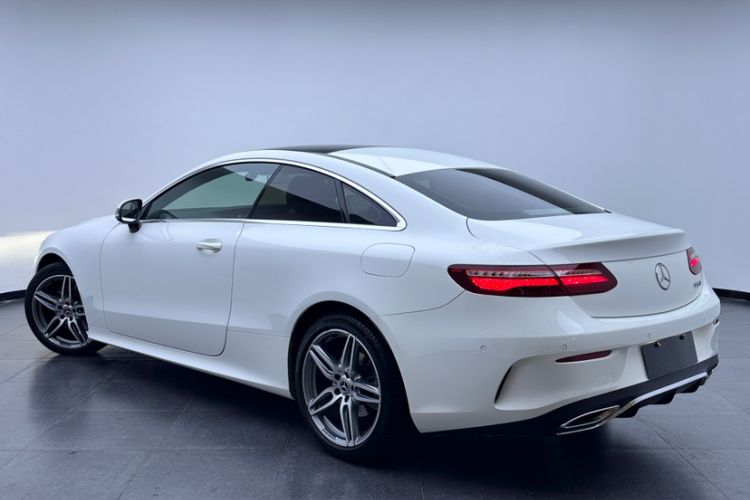 Used Mercedes-Benz E-Class 2019 E 200 Coupe Exterior 2