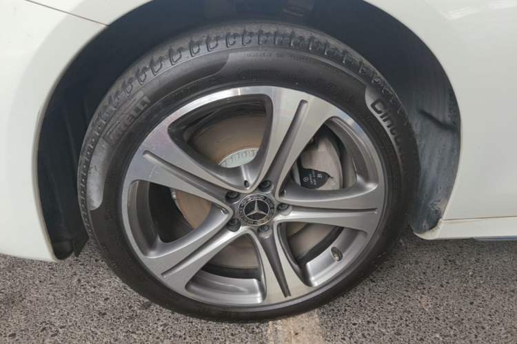 Used Mercedes-Benz E-Class 2019 E 200 L Sport Edition Exterior 2