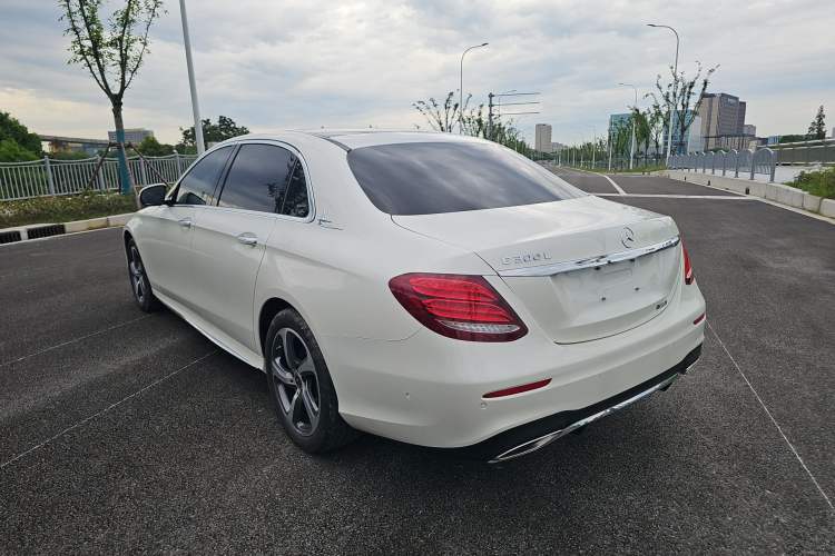 Used Mercedes-Benz E-Class 2019 Restyled E 300 L Sporty and Stylish Edition Exterior 2