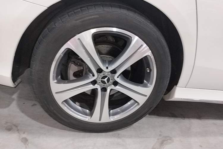 Used Mercedes-Benz E-Class 2019 E 260 L Sport Edition Exterior 2