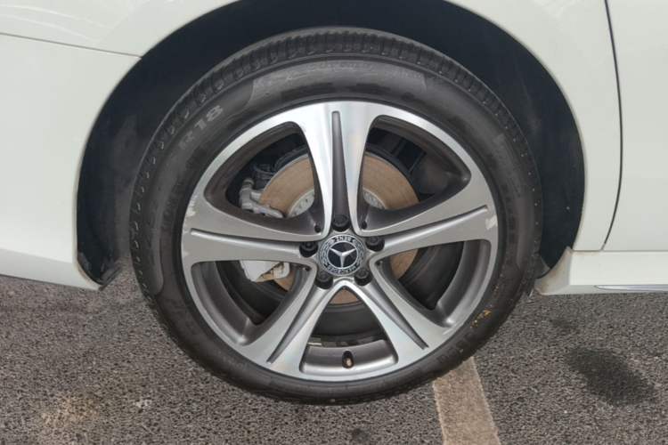Used Mercedes-Benz E-Class 2019 E 200 L Sport Edition Exterior 3