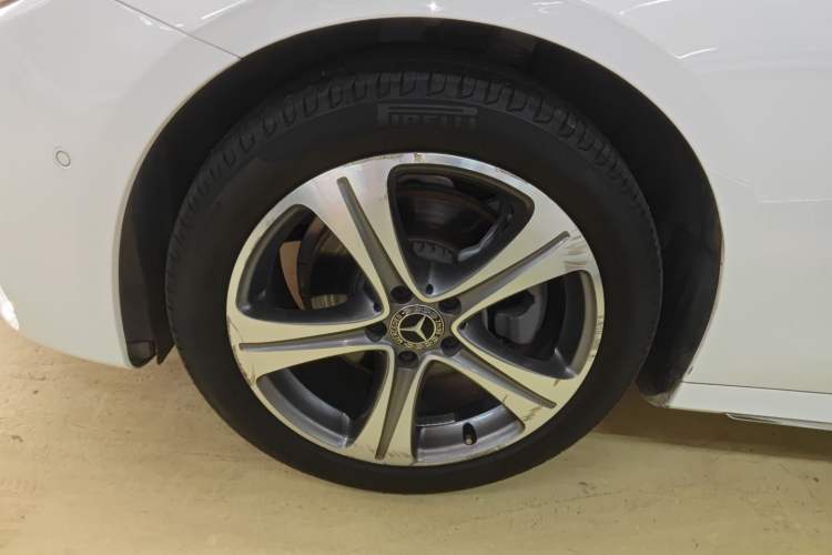 Used Mercedes-Benz E-Class 2019 E 200 L Sport Edition Exterior 3