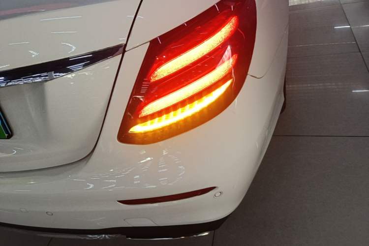 Used Mercedes-Benz E-Class 2019 E 200 L Sport Edition Exterior 3
