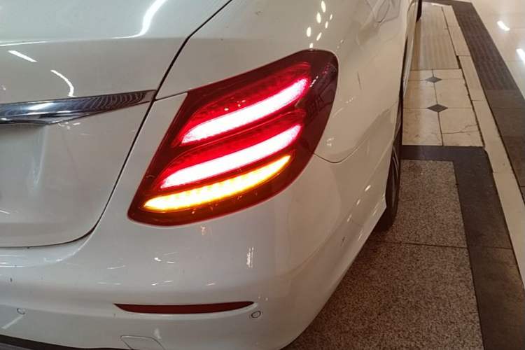 Used Mercedes-Benz E-Class 2019 E 200 L Sport Edition Exterior 3