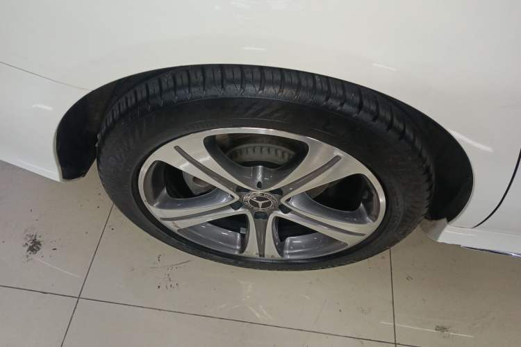Used Mercedes-Benz E-Class 2019 E 200 L Sport Edition Exterior 4