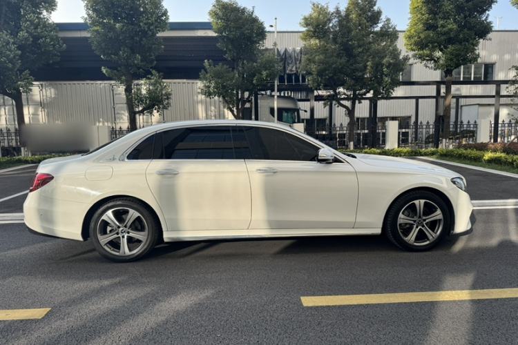 Used Mercedes-Benz E-Class 2019 E 260 L Sport Edition Exterior 4