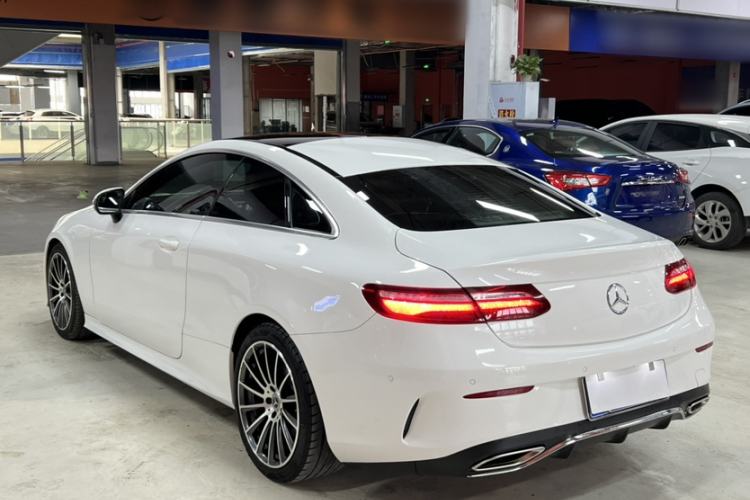 Used Mercedes-Benz E-Class 2019 E 200 Coupe Exterior 4