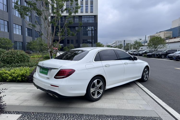 Used Mercedes-Benz E-Class 2019 E 260 L Sport Edition Exterior 4