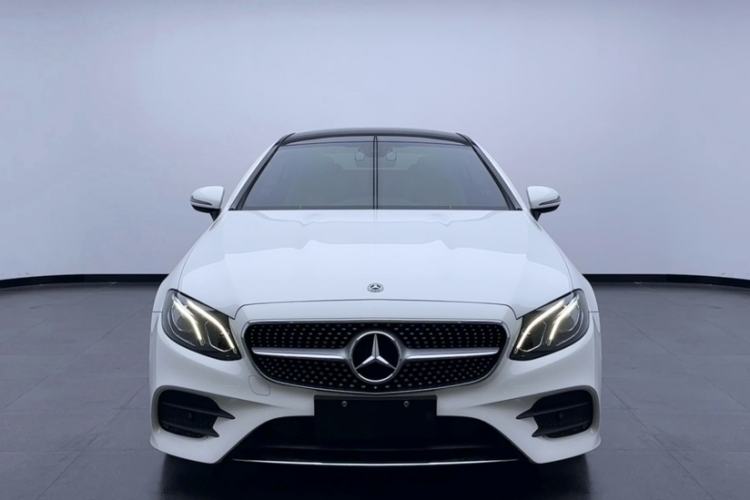 Used Mercedes-Benz E-Class 2019 E 200 Coupe Exterior 5