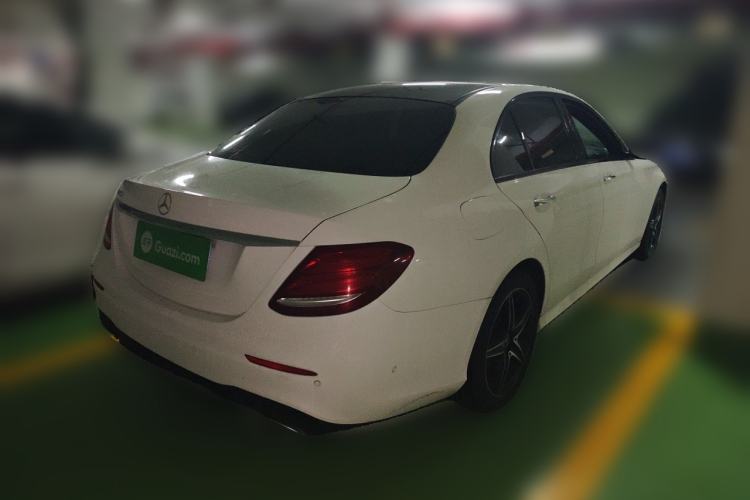 Used Mercedes-Benz E-Class 2019 E 200 Sport Edition Exterior 5