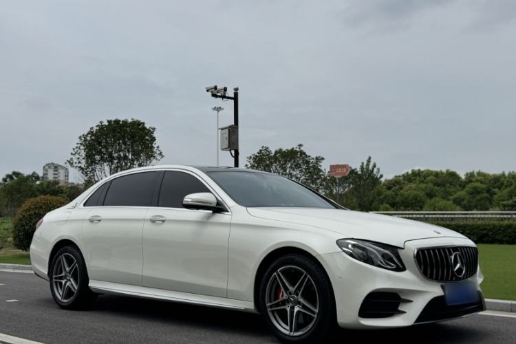 Used Mercedes-Benz E-Class 2019 Restyled E 300 L Sporty and Stylish Edition Exterior 5