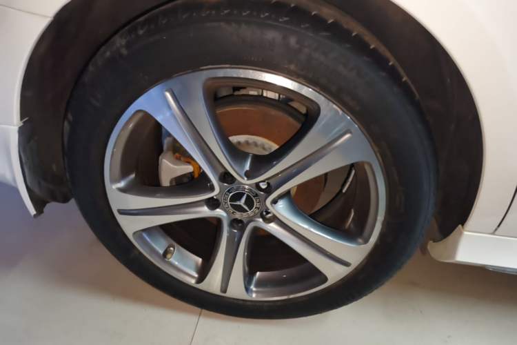Used Mercedes-Benz E-Class 2019 E 260 L Sport Edition Exterior 5