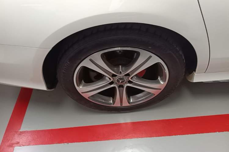 Used Mercedes-Benz E-Class 2019 E 260 L Sport Edition Exterior 5