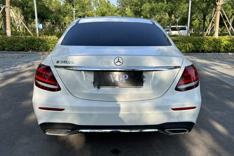 Used Mercedes-Benz E-Class 2019 E 200 L Sport Edition Exterior 6