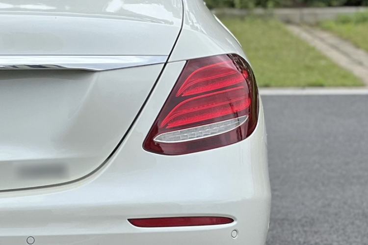 Used Mercedes-Benz E-Class 2019 E 200 L Sport Edition Exterior 6