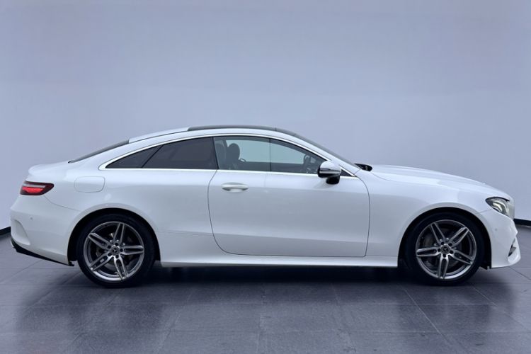 Used Mercedes-Benz E-Class 2019 E 200 Coupe Exterior 7