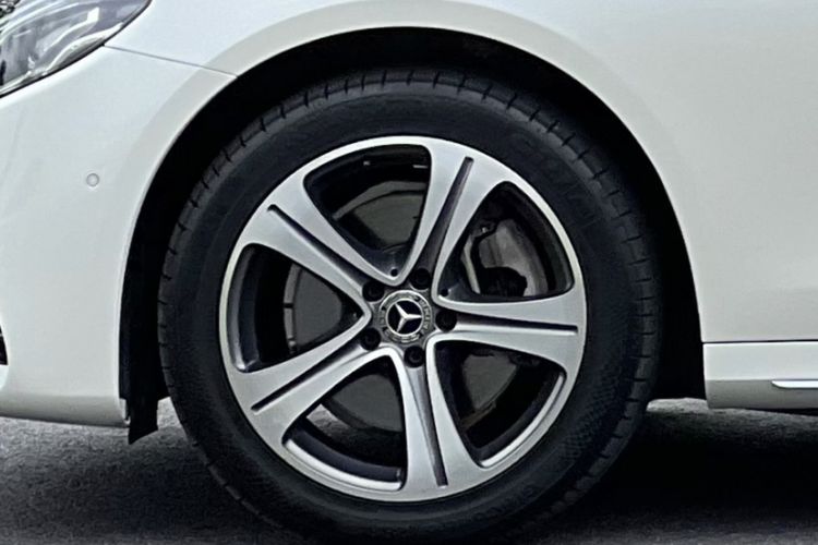 Used Mercedes-Benz E-Class 2019 E 200 L Sport Edition Exterior 7