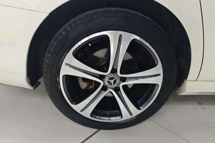 Used Mercedes-Benz E-Class 2019 E 200 L Sport Edition Exterior 8