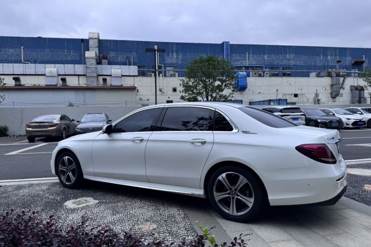 Used Mercedes-Benz E-Class 2019 E 260 L Sport Edition Exterior 8