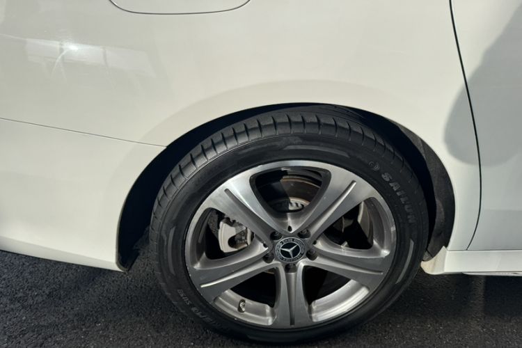 Used Mercedes-Benz E-Class 2019 E 260 L Sport Edition Exterior 9