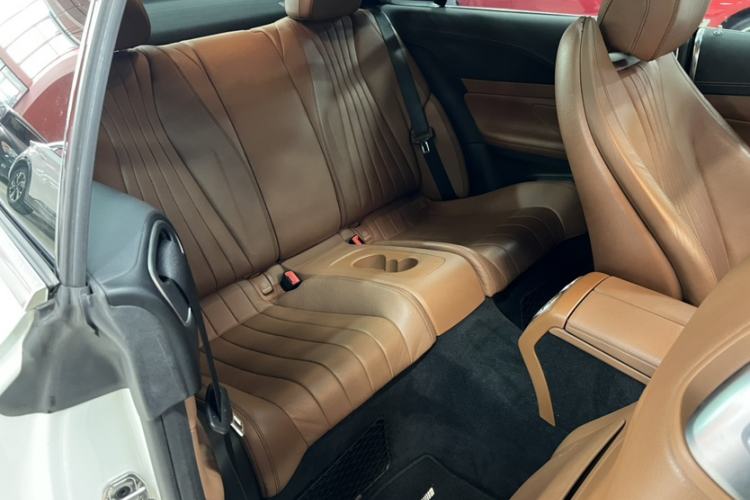Used Mercedes-Benz E-Class 2019 E 200 Coupe Exterior 9